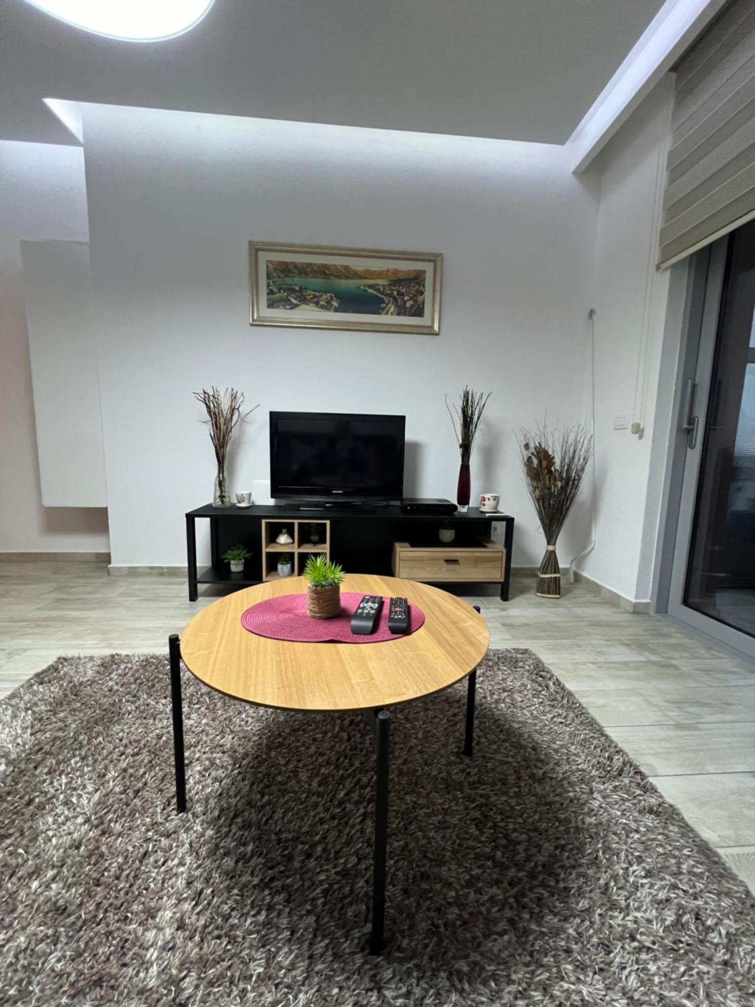 Apartman Nadja Appartement Kotor Buitenkant foto